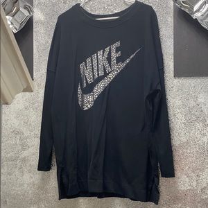 Women’s Nike long sleeve sweater size XL